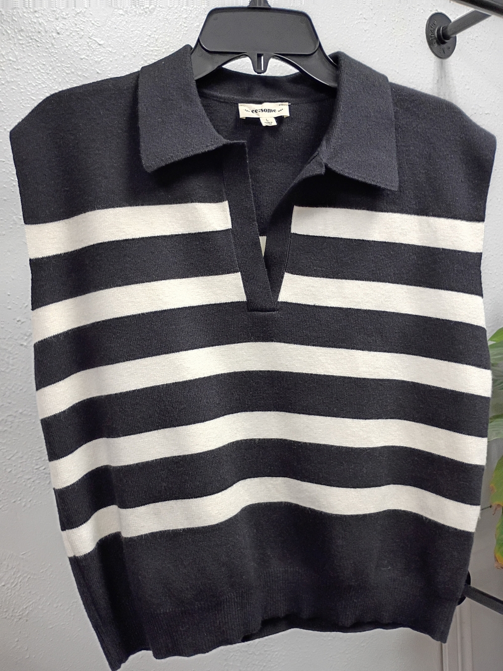 eesome Black & White Striped V‑Neck Polo Knit Vest